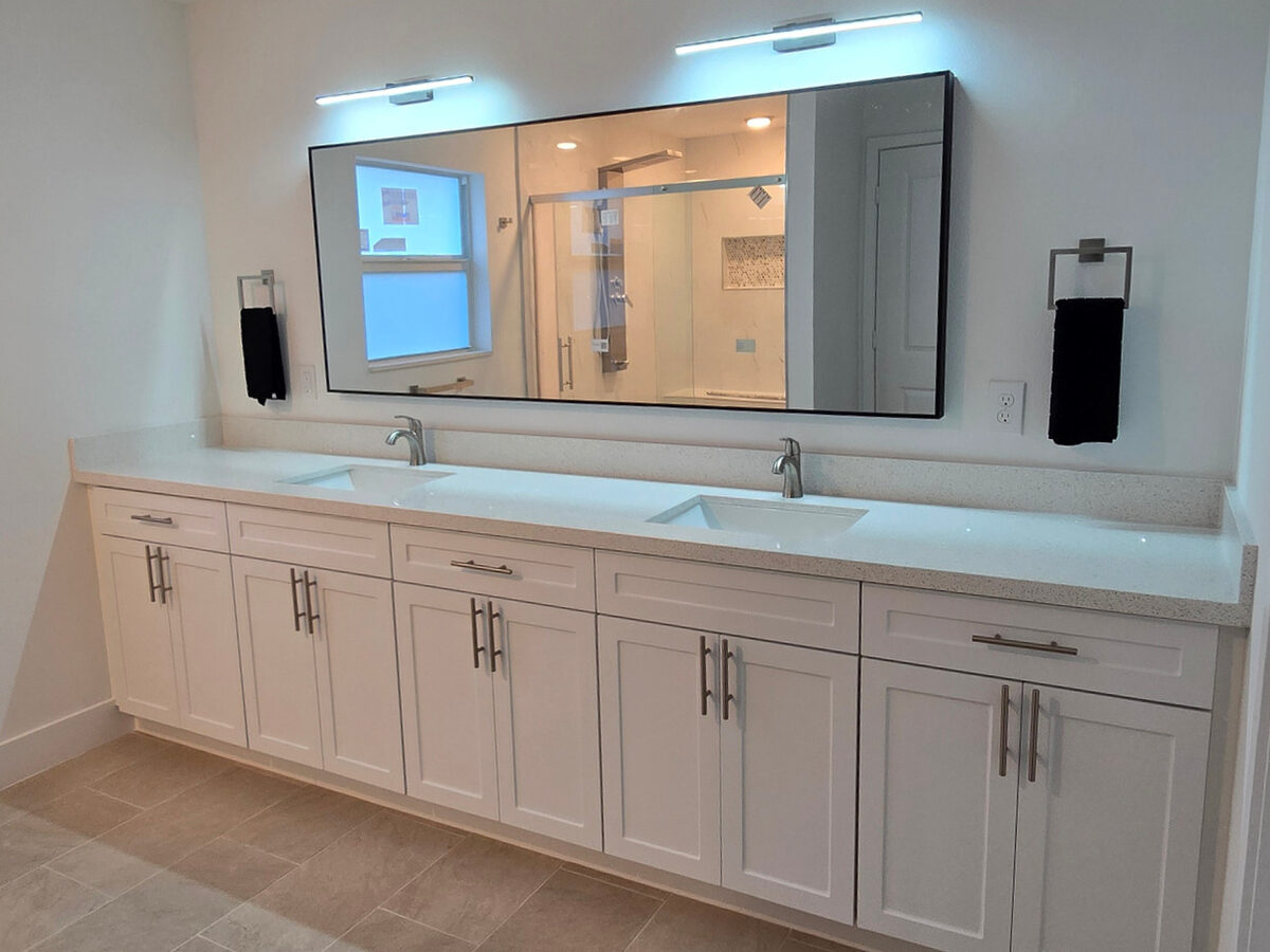 Guest bathroom with shower and tile surround